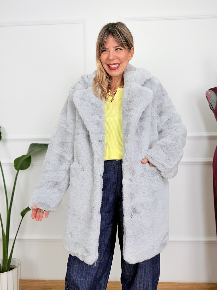 WNTR Fur 1993 Ice Grey  1