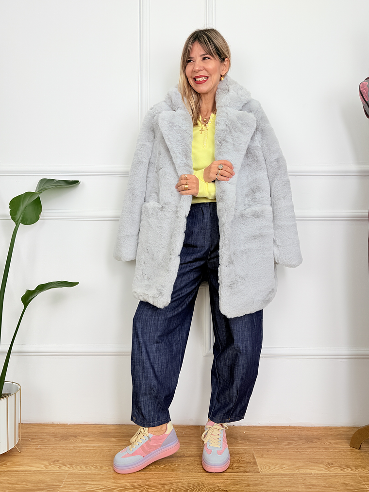 WNTR Fur 1993 Ice Grey  2