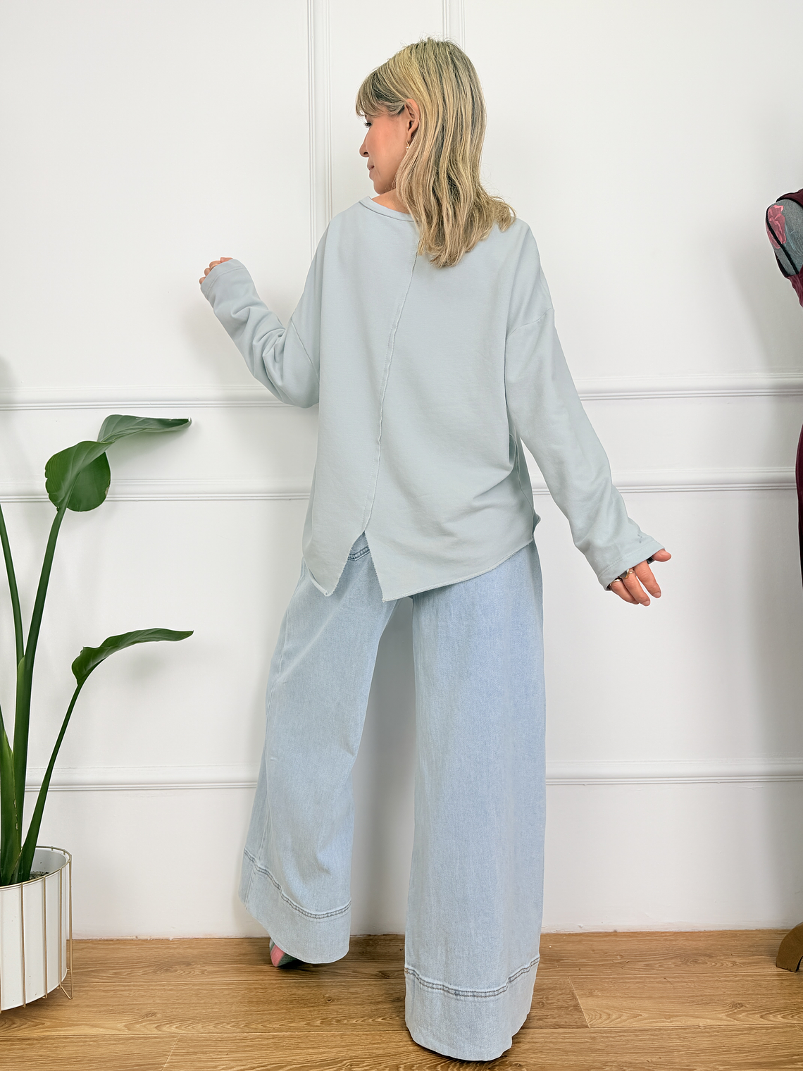 Avery Sweatshirt 6693 Powder Blue 4