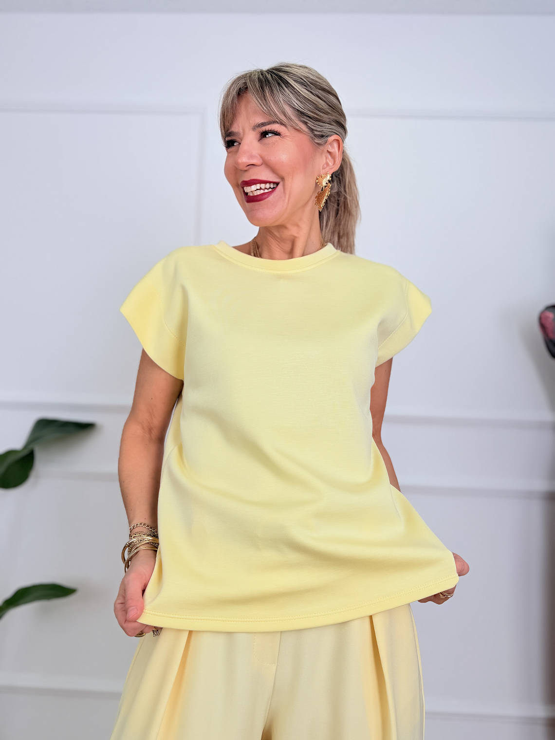 Opulent T-shirt P2121 Banana 1