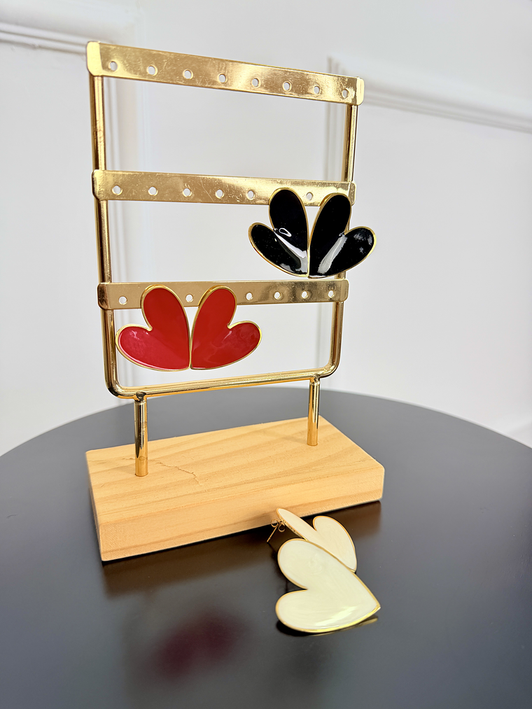 Herzen Earrings (IVORY)  2