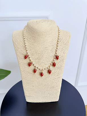 Die Erdbeere Necklace 
