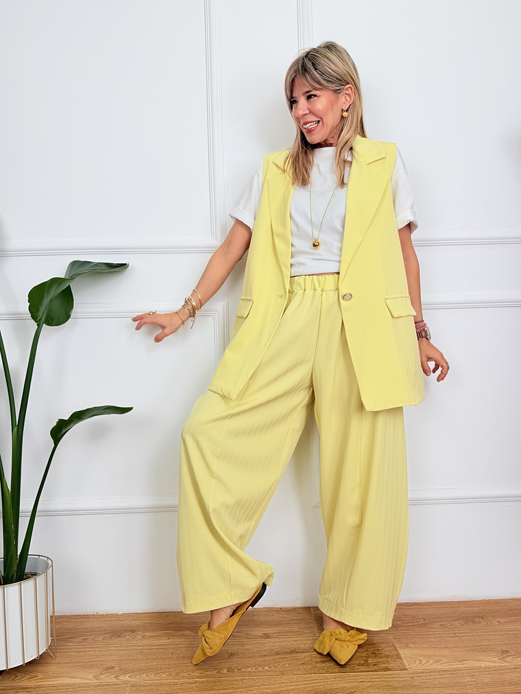 Chroma Suit 51929 Yellow 1