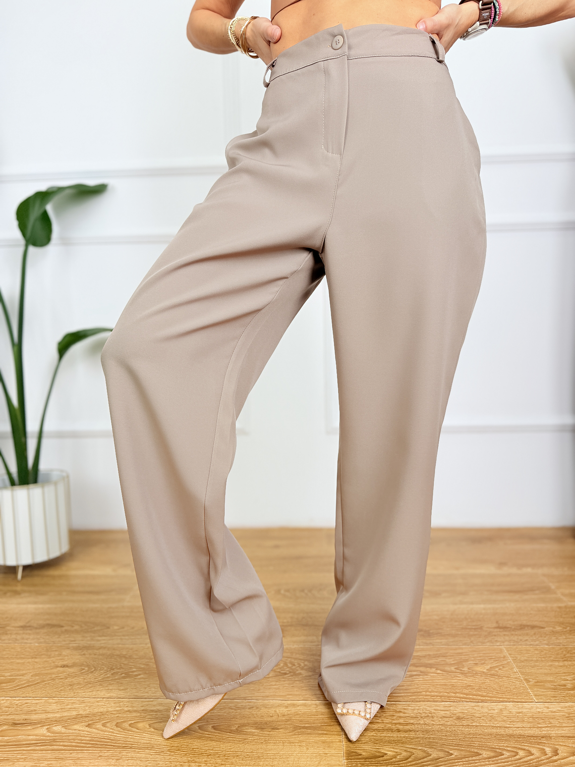 Glowria Suit 85705 Pourou  5