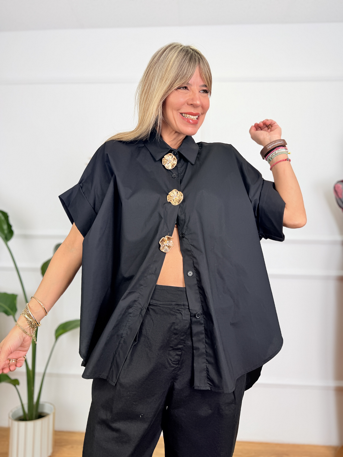 Calla Lily Shirt 15013 Black  1