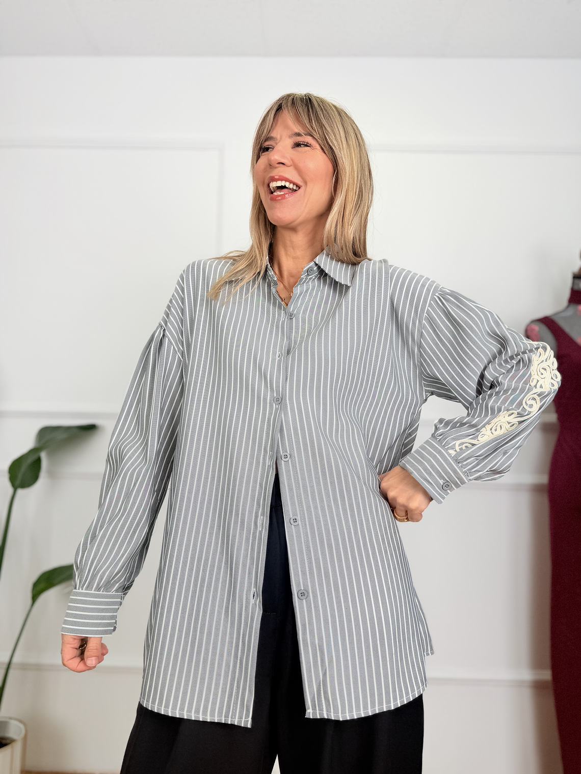 Manelle Shirt Y80 Grey  2