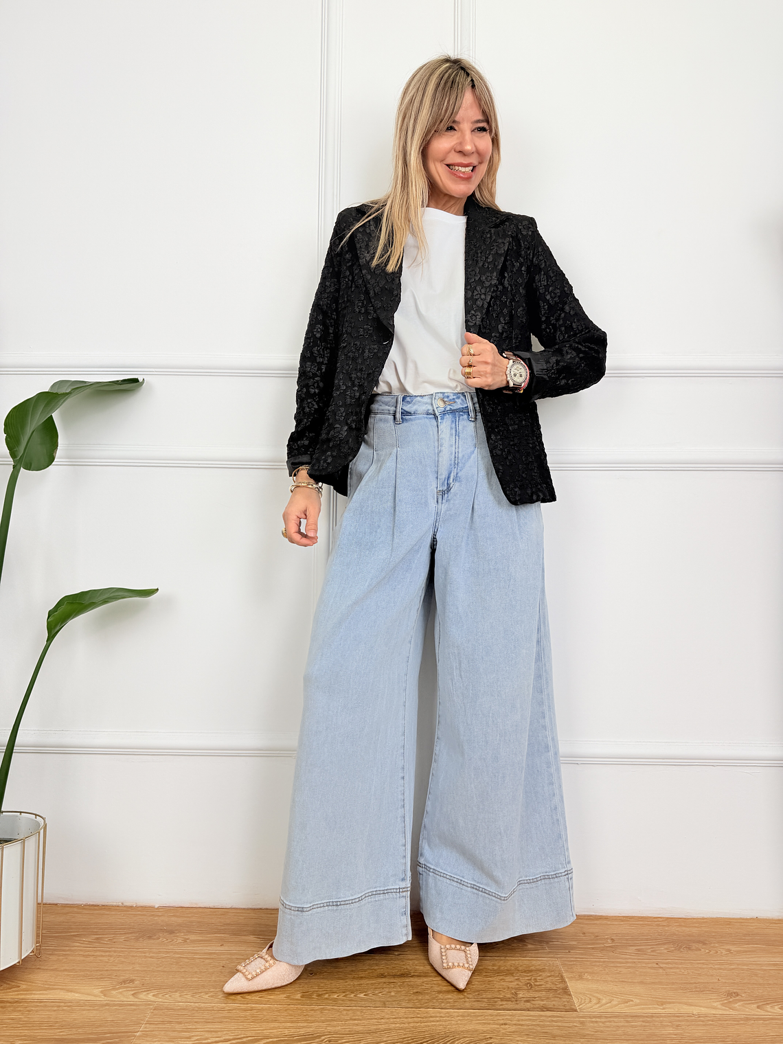 The Mirabella Blazer 5731 Black 3