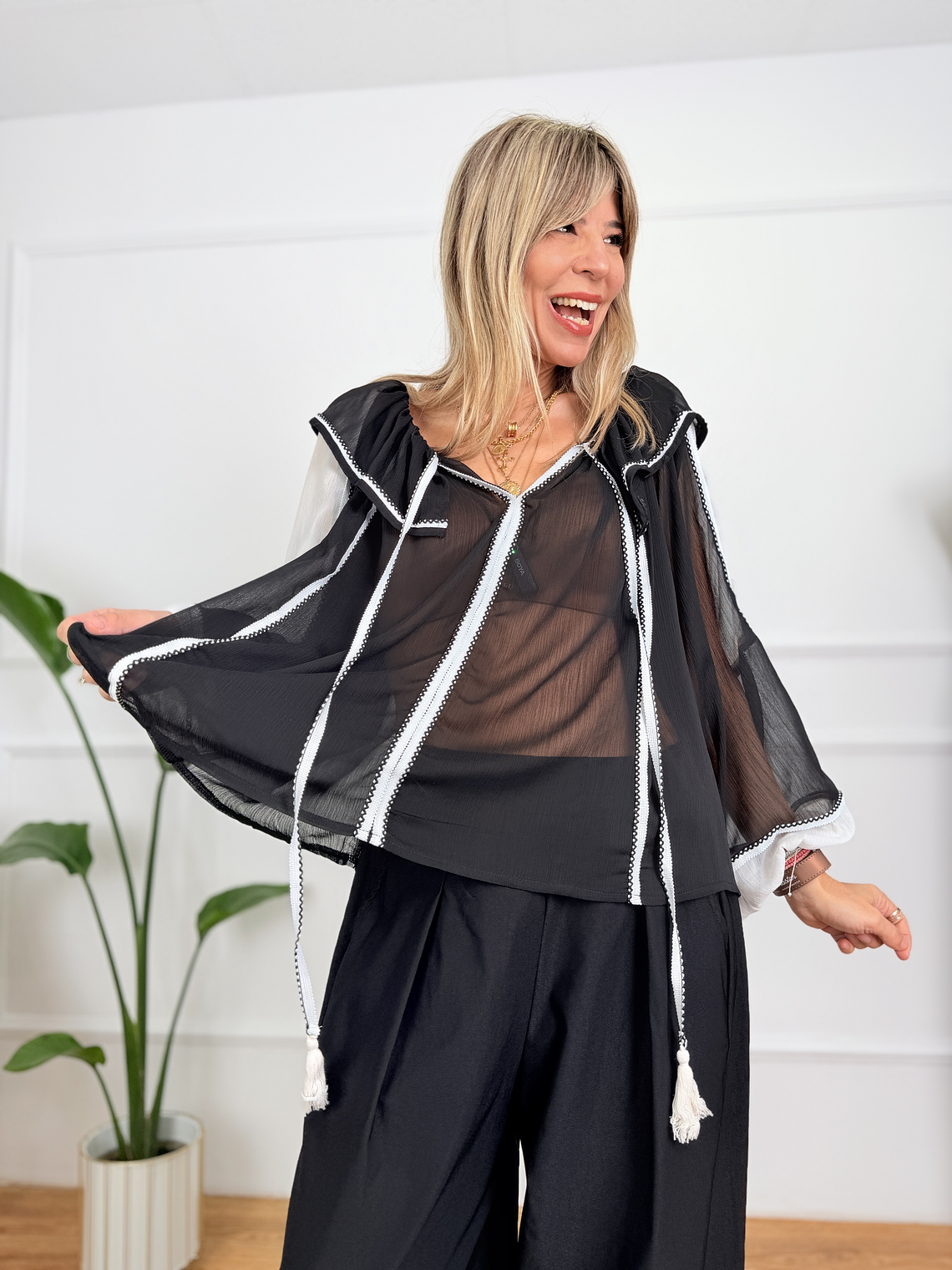 Bloomette Blouse S991 Black 2