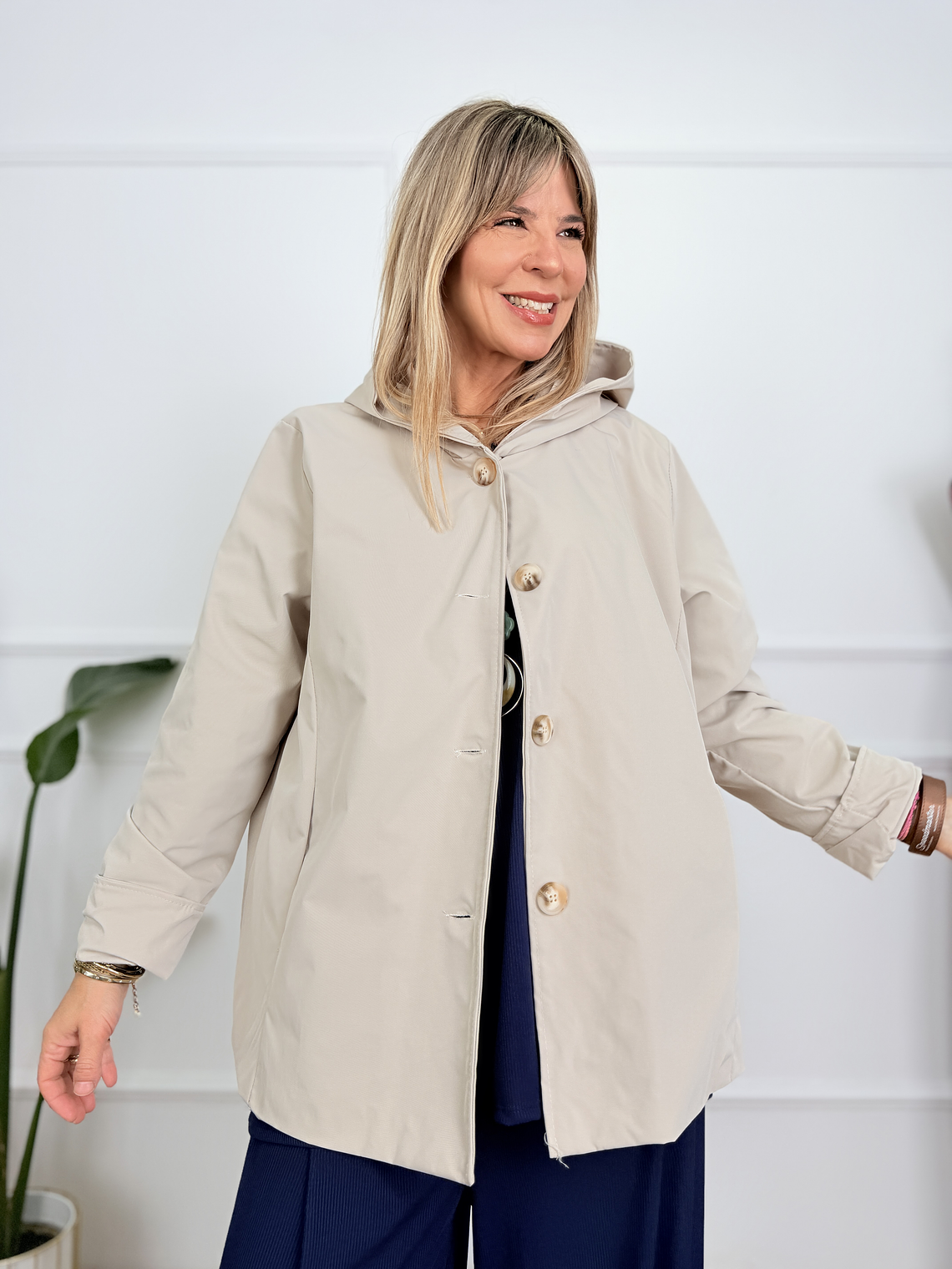 Chic Trench Coat G2192 Sand 1