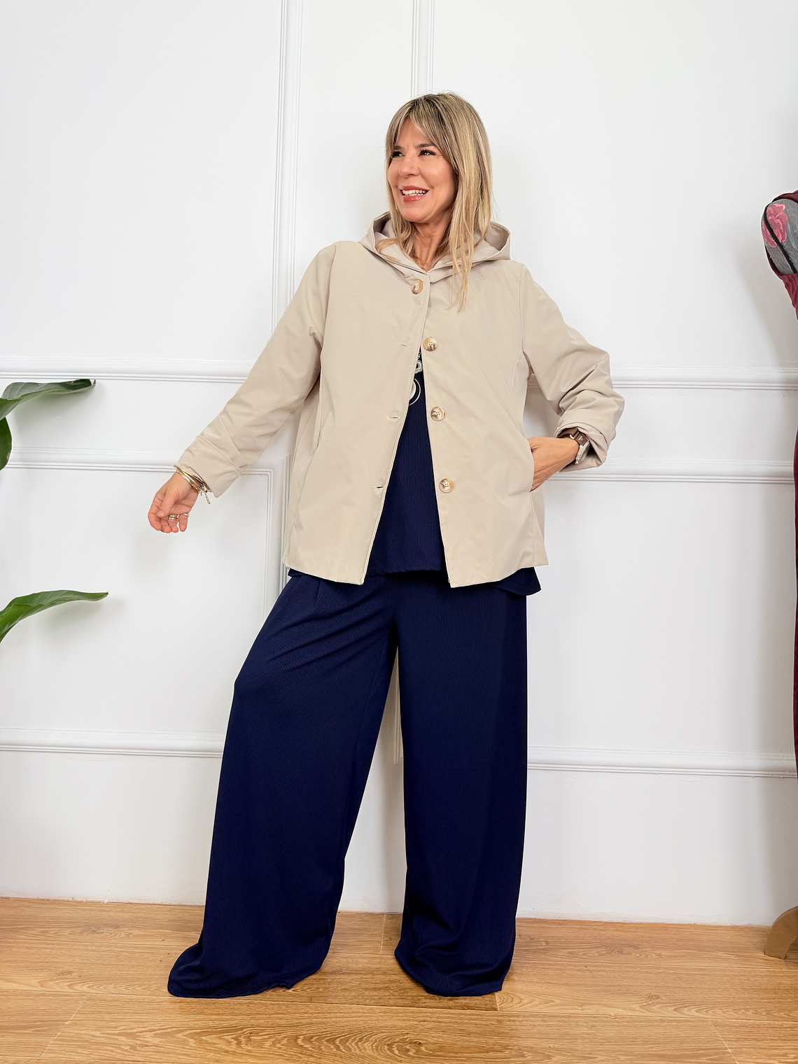 Chic Trench Coat G2192 Sand 3