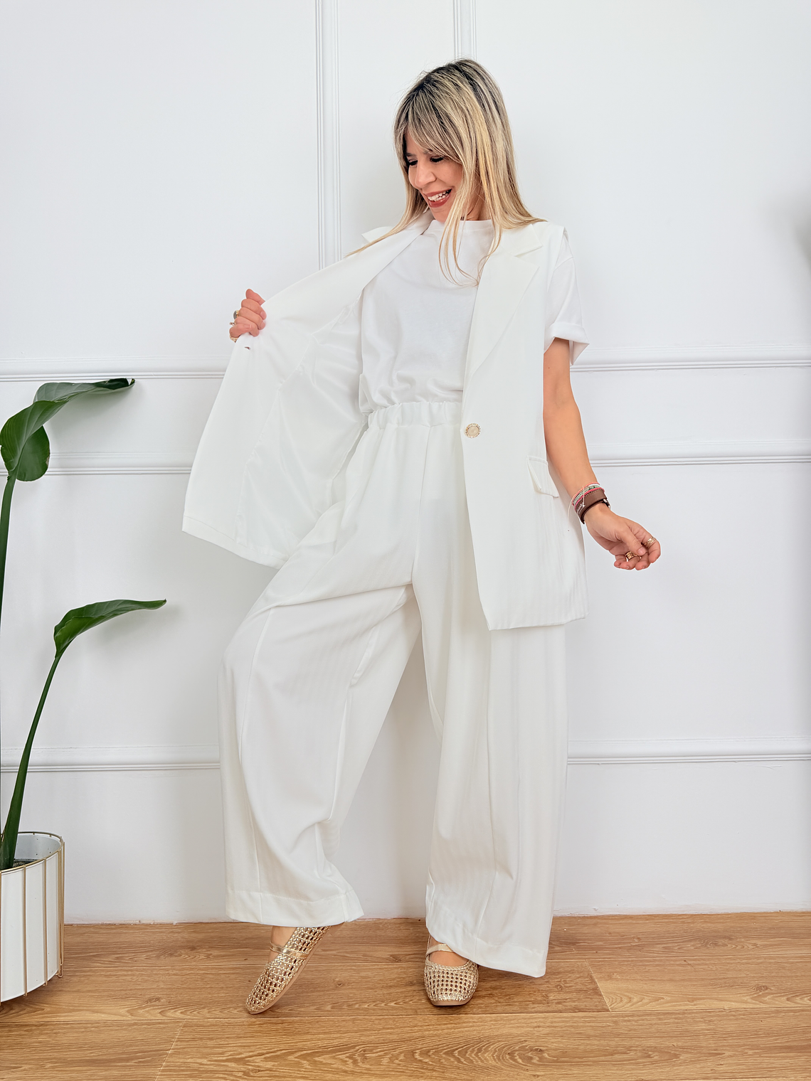 Chroma Suit 51929 White  2