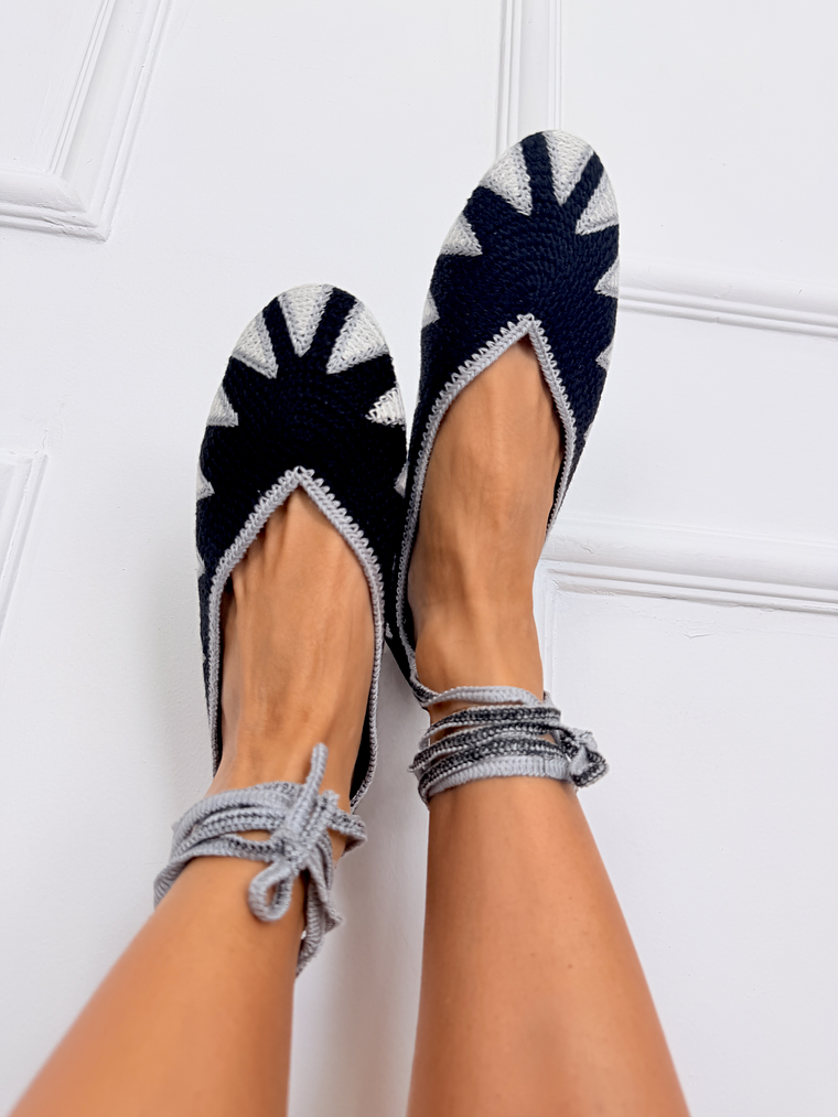 Knitted shoes Βlack D-060   1