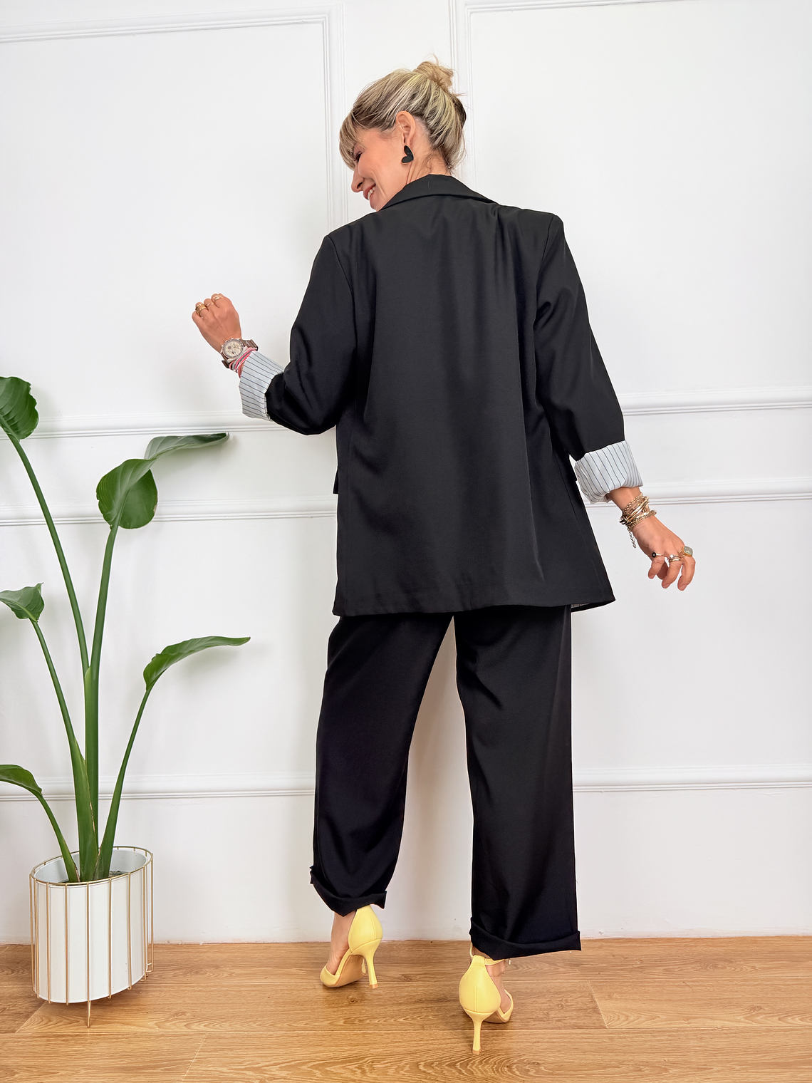 Zoe Suit Black 51589  4