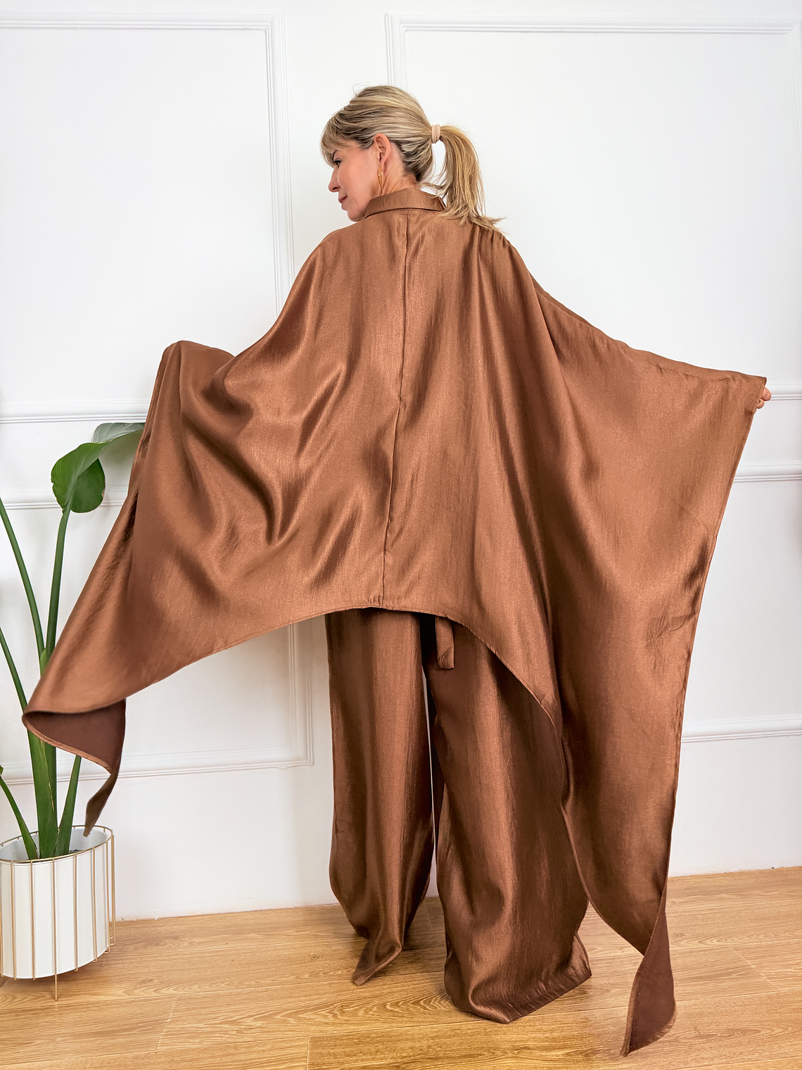 Monochrome Set EC12509 Brown 3