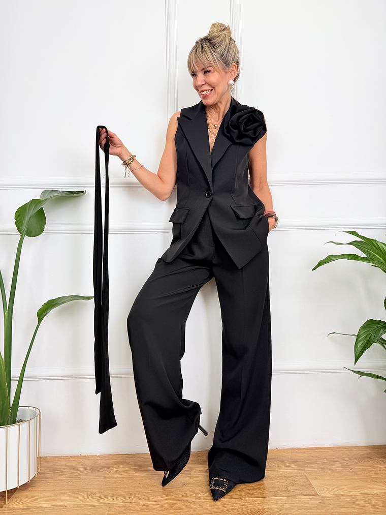 Siena Suit Black 6930 2