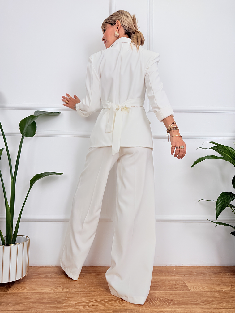 Françoise Suit White 25209  3