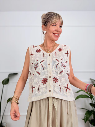 Clarissa Vest Red 677 