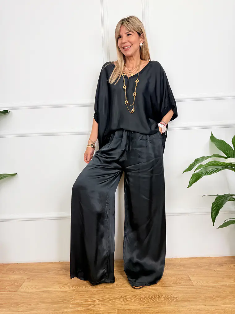 Anya Blouse Black 80521  3