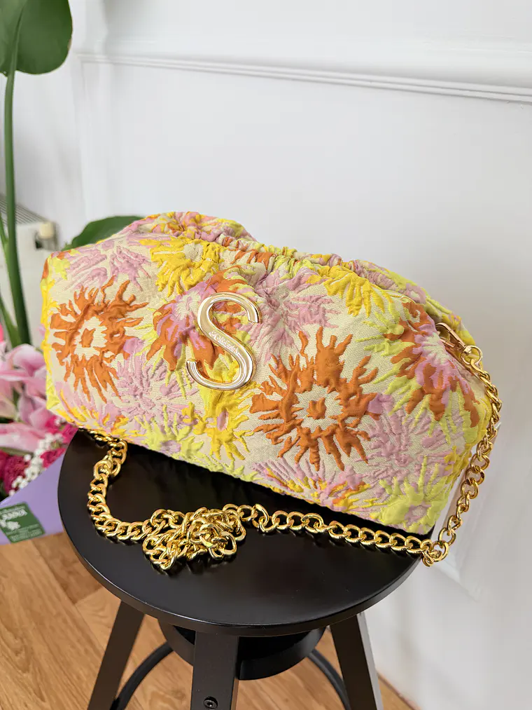 XRYSANTHI BUCKET BAG  2