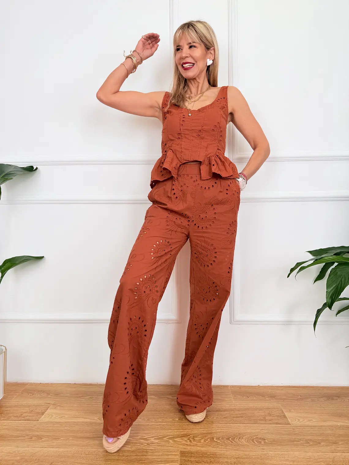 Yvonni Set Ekai 16085  2