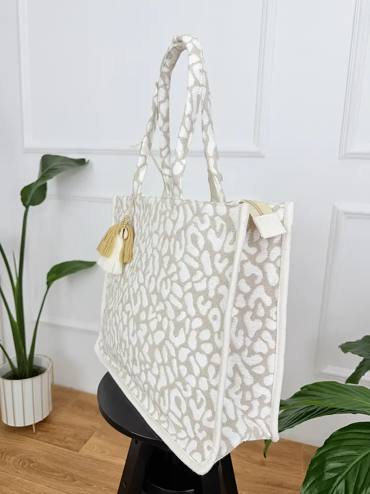 Kamari Tote Bag 40-04  2