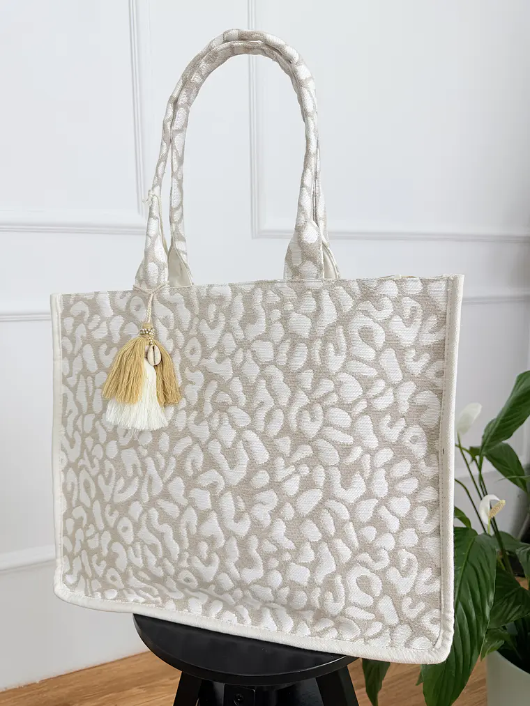 Kamari Tote Bag 40-04  3