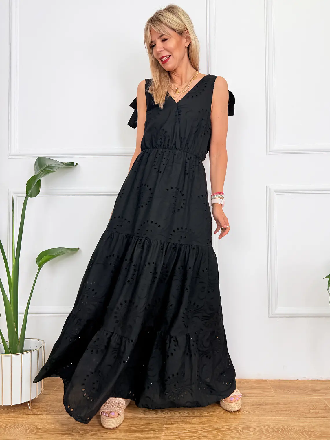 Pyrgos Maxi Guipure Dress Black 58181   2