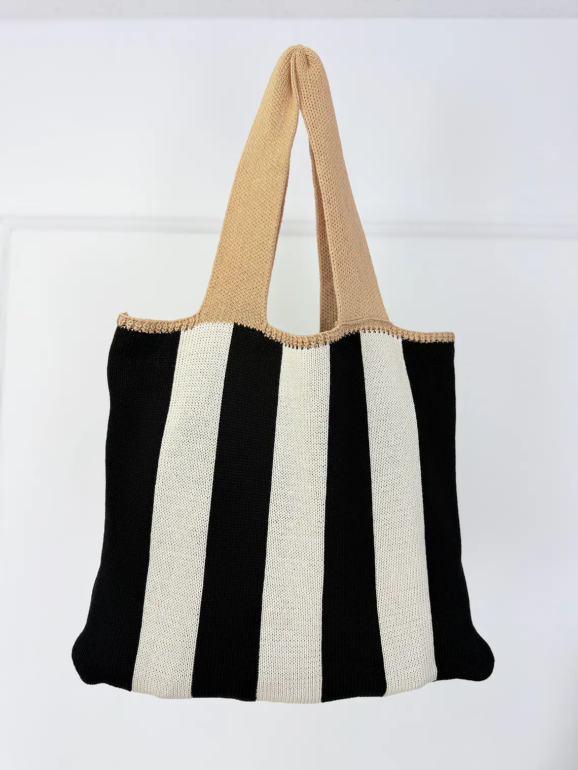 Nisiotissa Κnitted Bag Black- White  1