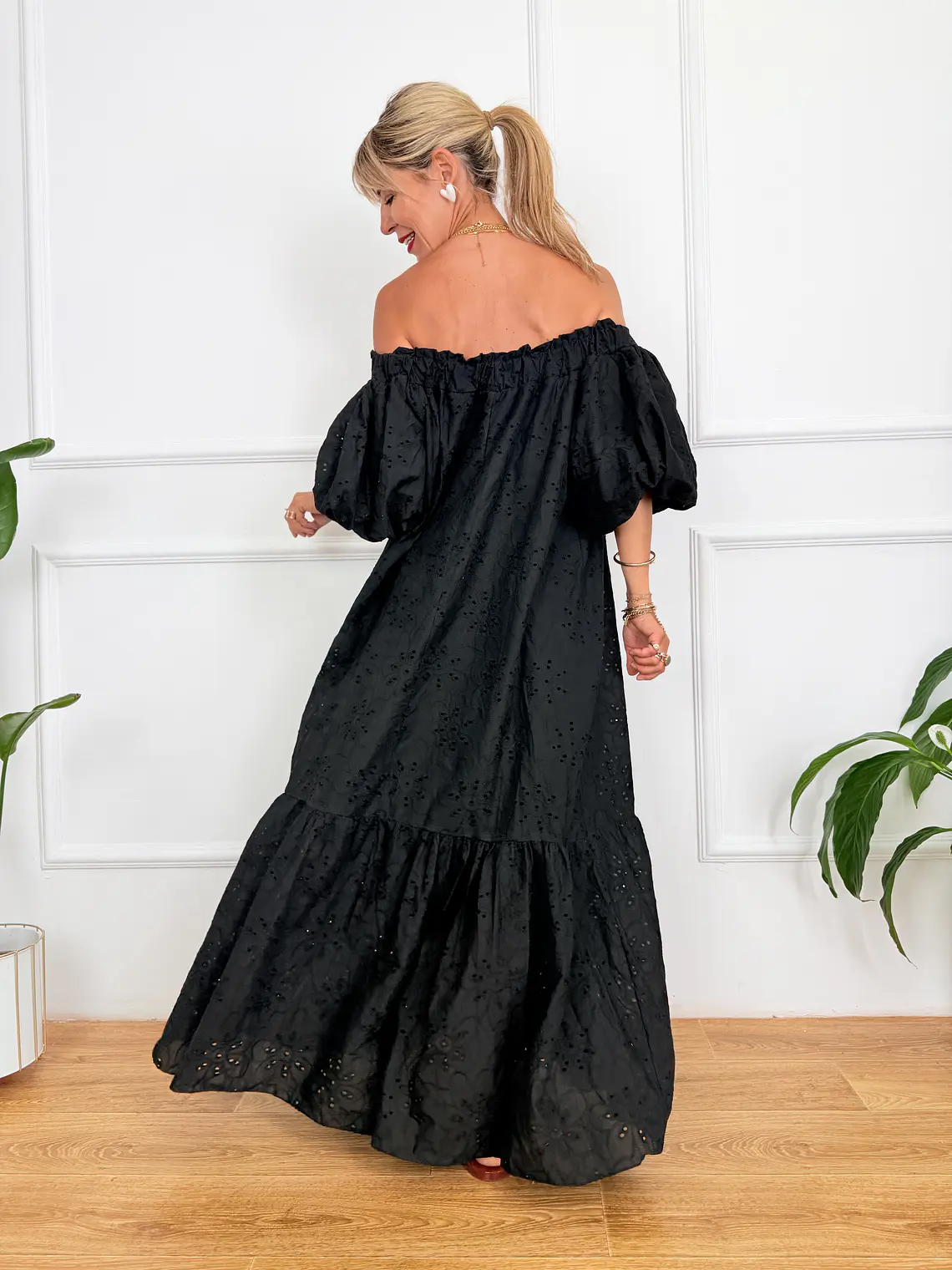 Ydra Kipour Dress Black 59150     3