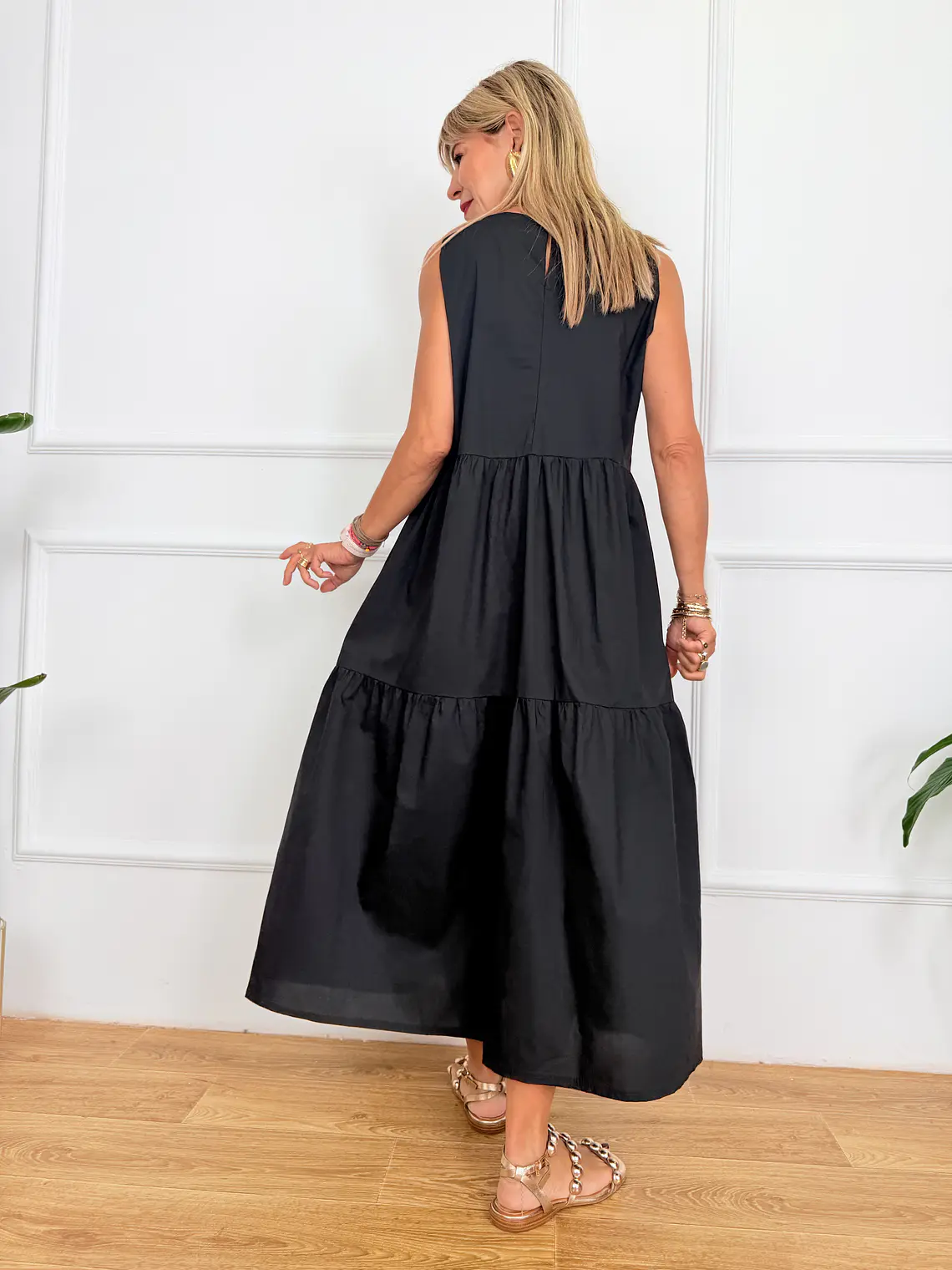Othonoi Midi Dress Black 3892  3