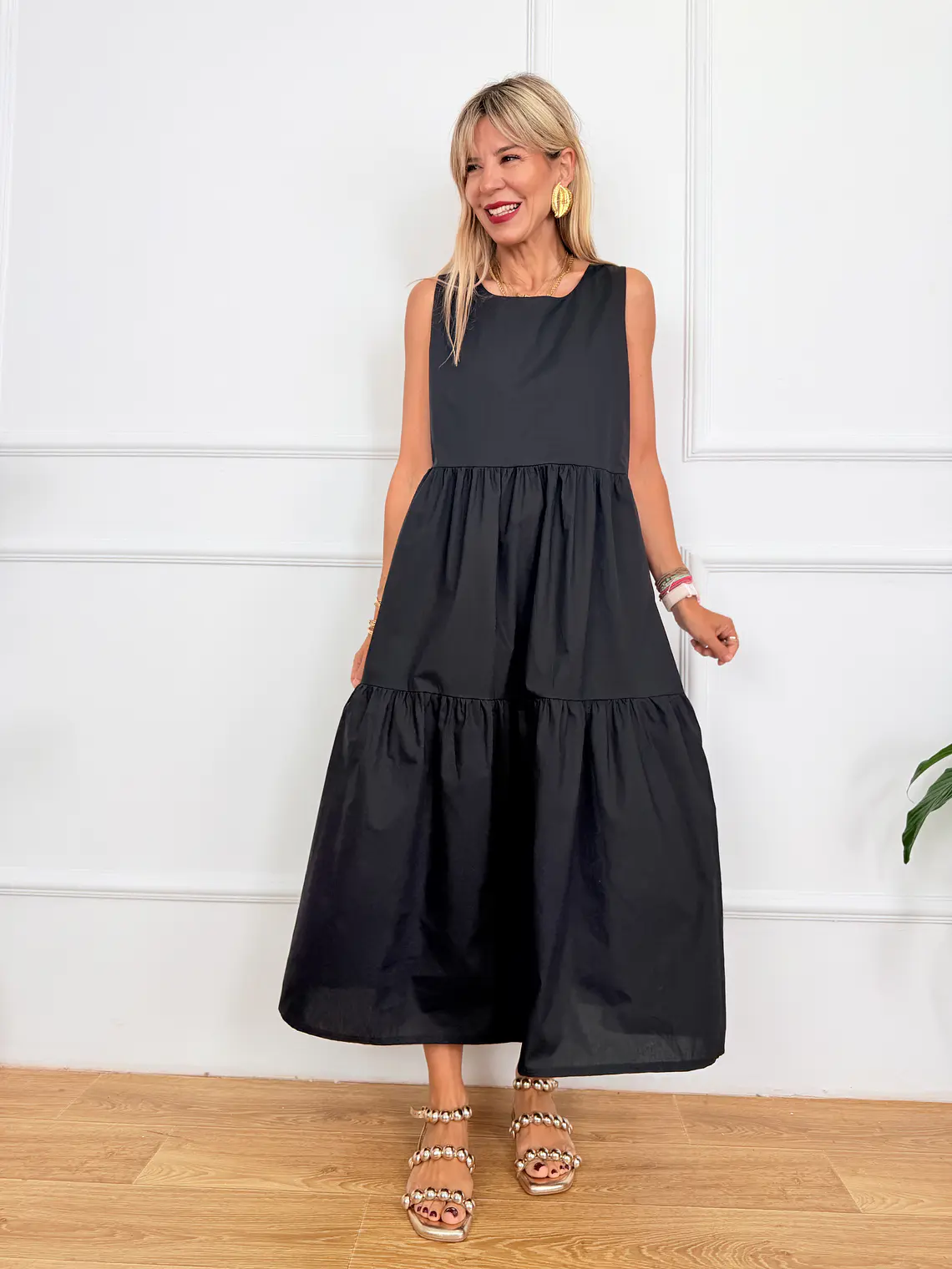 Othonoi Midi Dress Black 3892  2