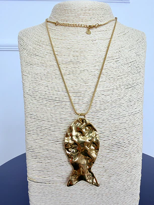 Vuthos Necklace