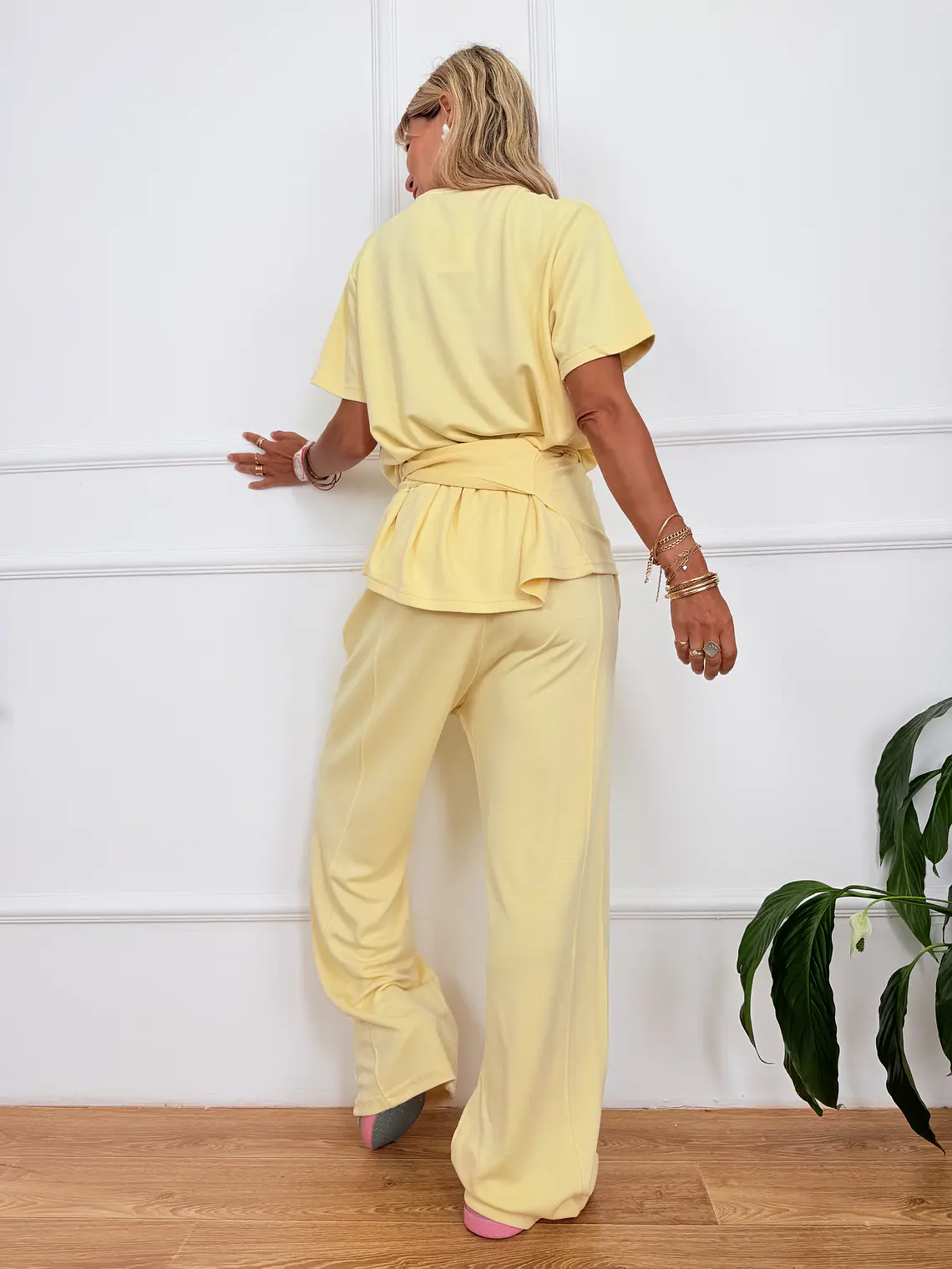 Christie Set Yellow 6774  3