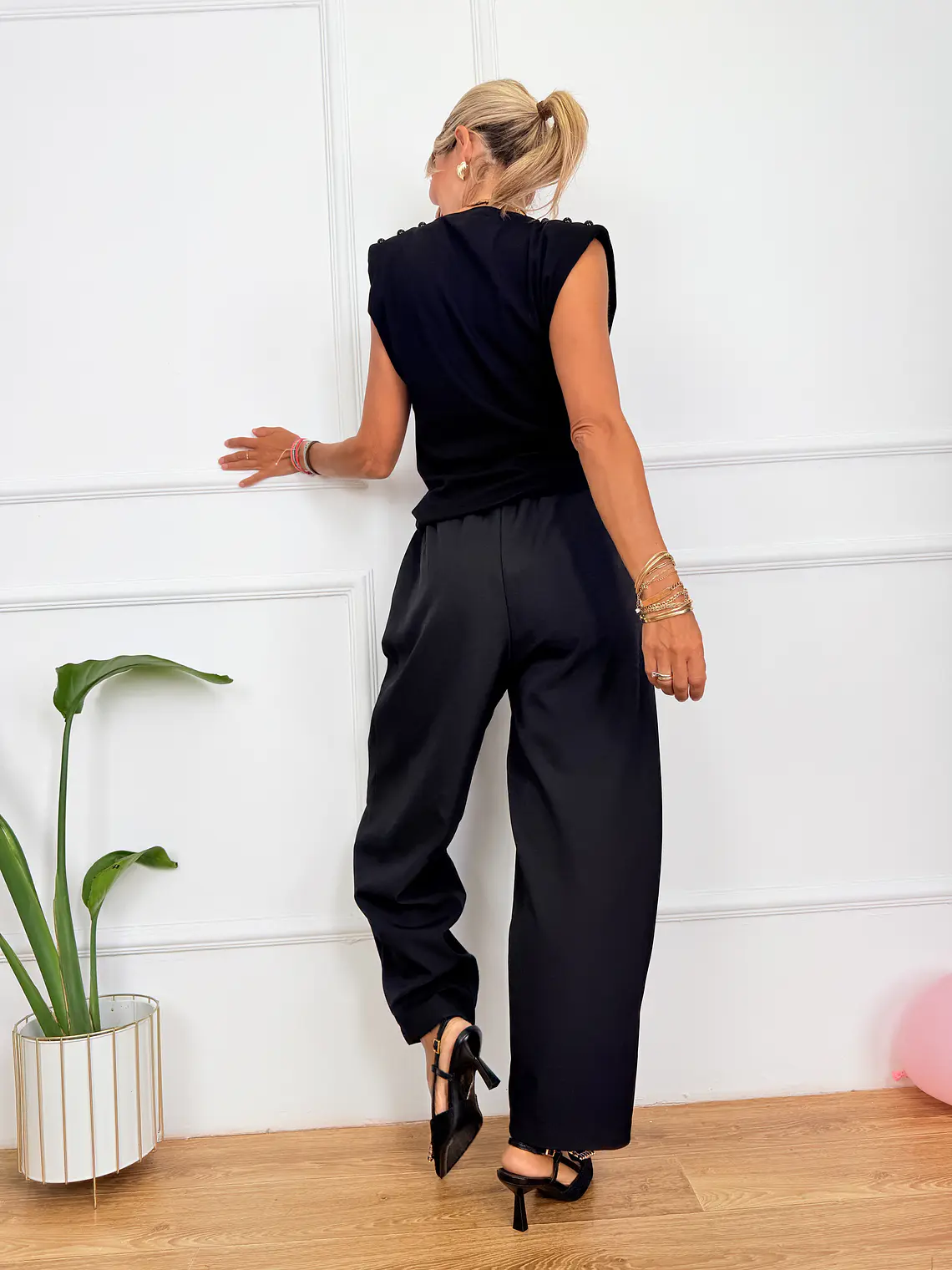 Aloe Blouse Black 5416 4