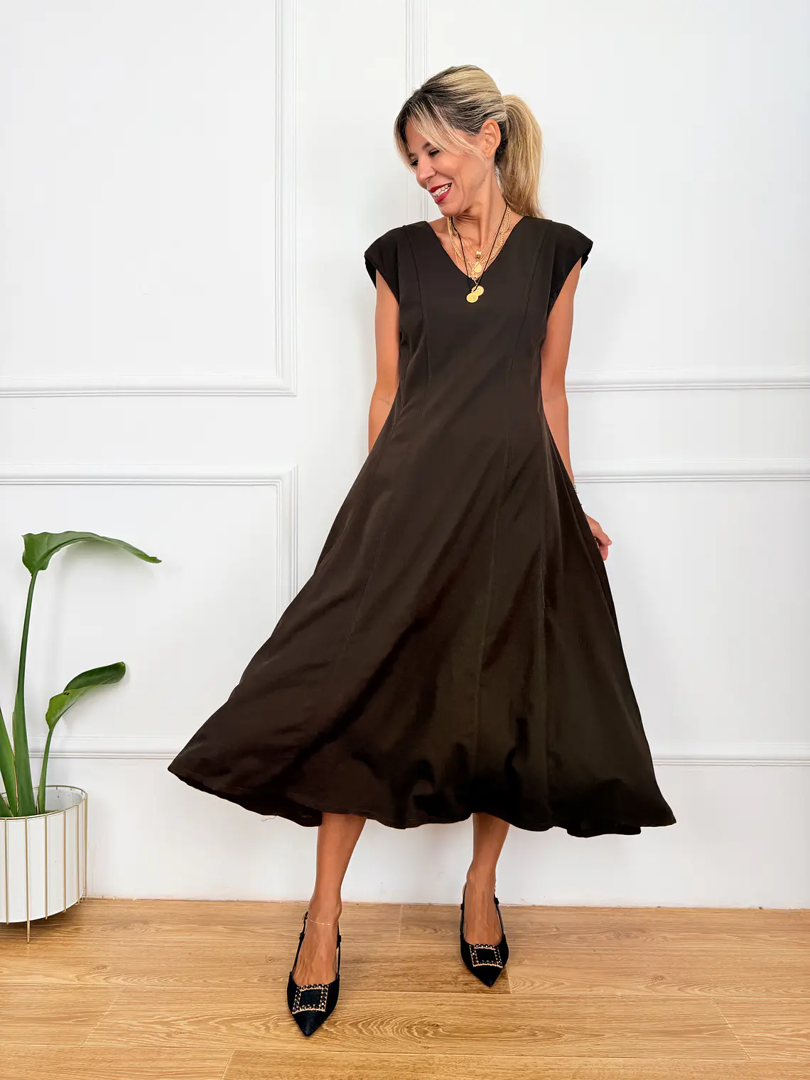 Carnation Dress Brown 70137   1