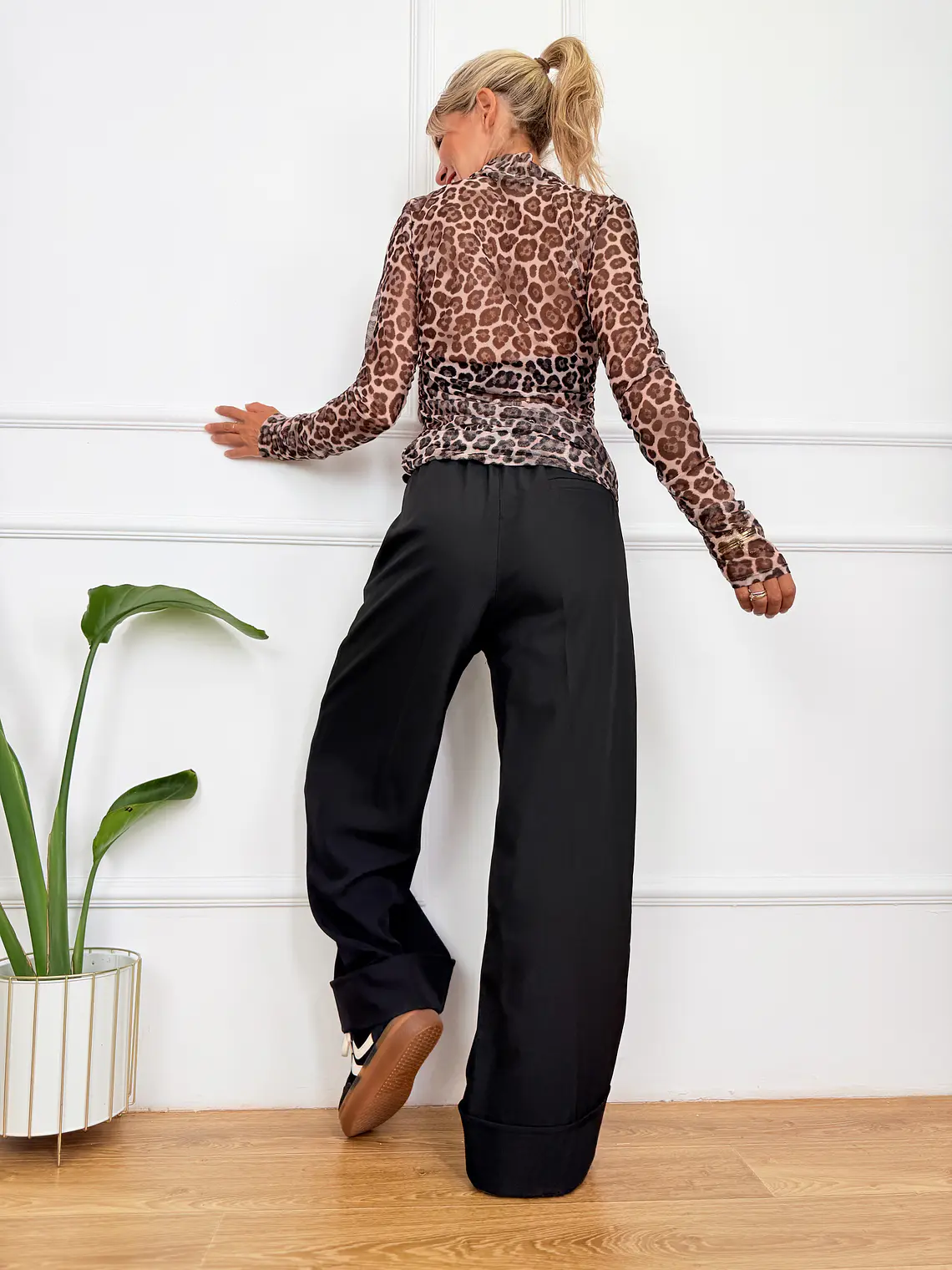 Whiskey Sour Blouse Leo Mocha 3398 4