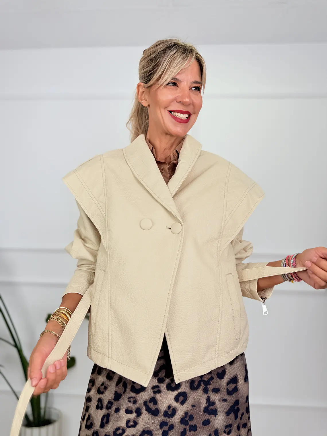 Scarlett Leather Jacket Beige 202376  3