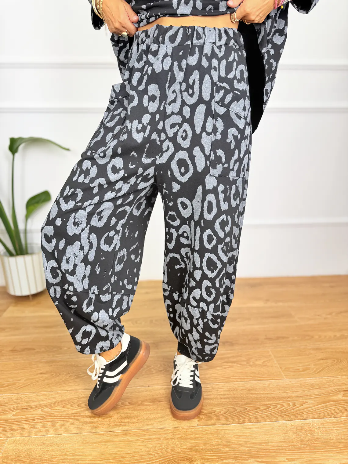 Toujours Set 24508 Black  3