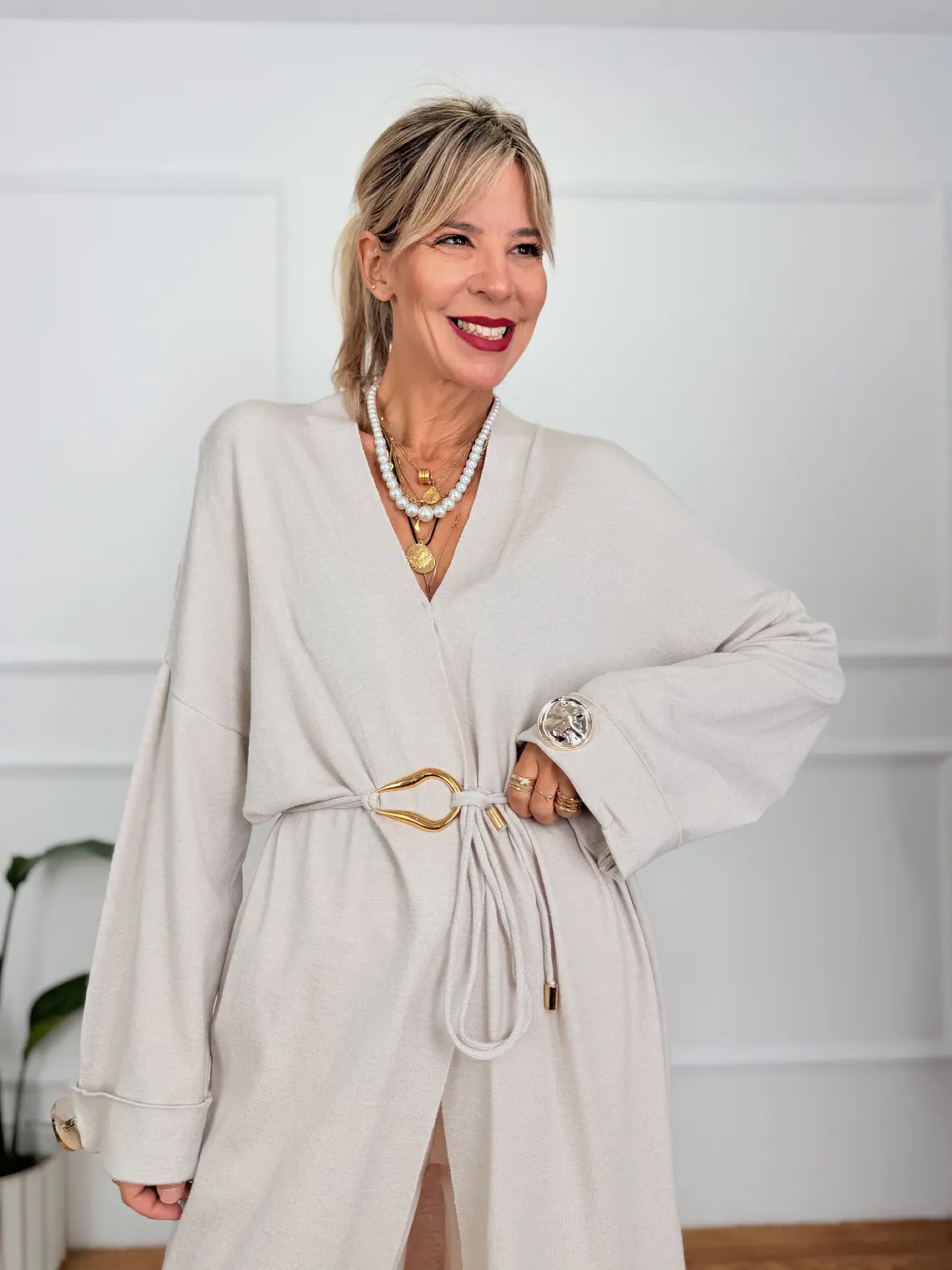 Tucker Cardigan Beige 5268   4