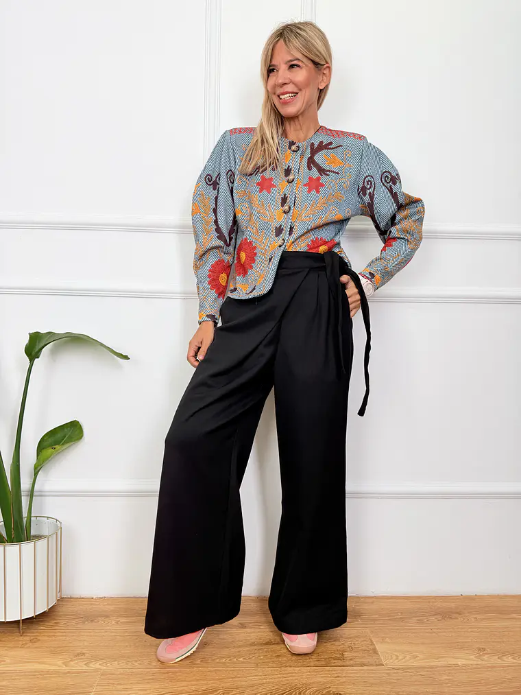 Maverick Crop Pants Black 7551 1