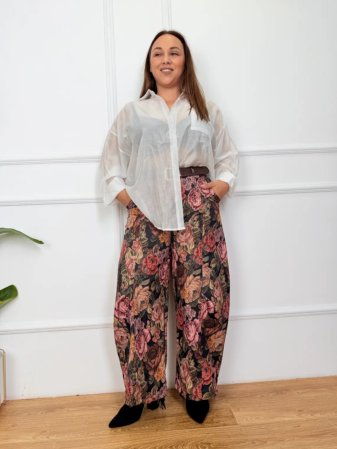 Guinevere Pants Black D10037  1
