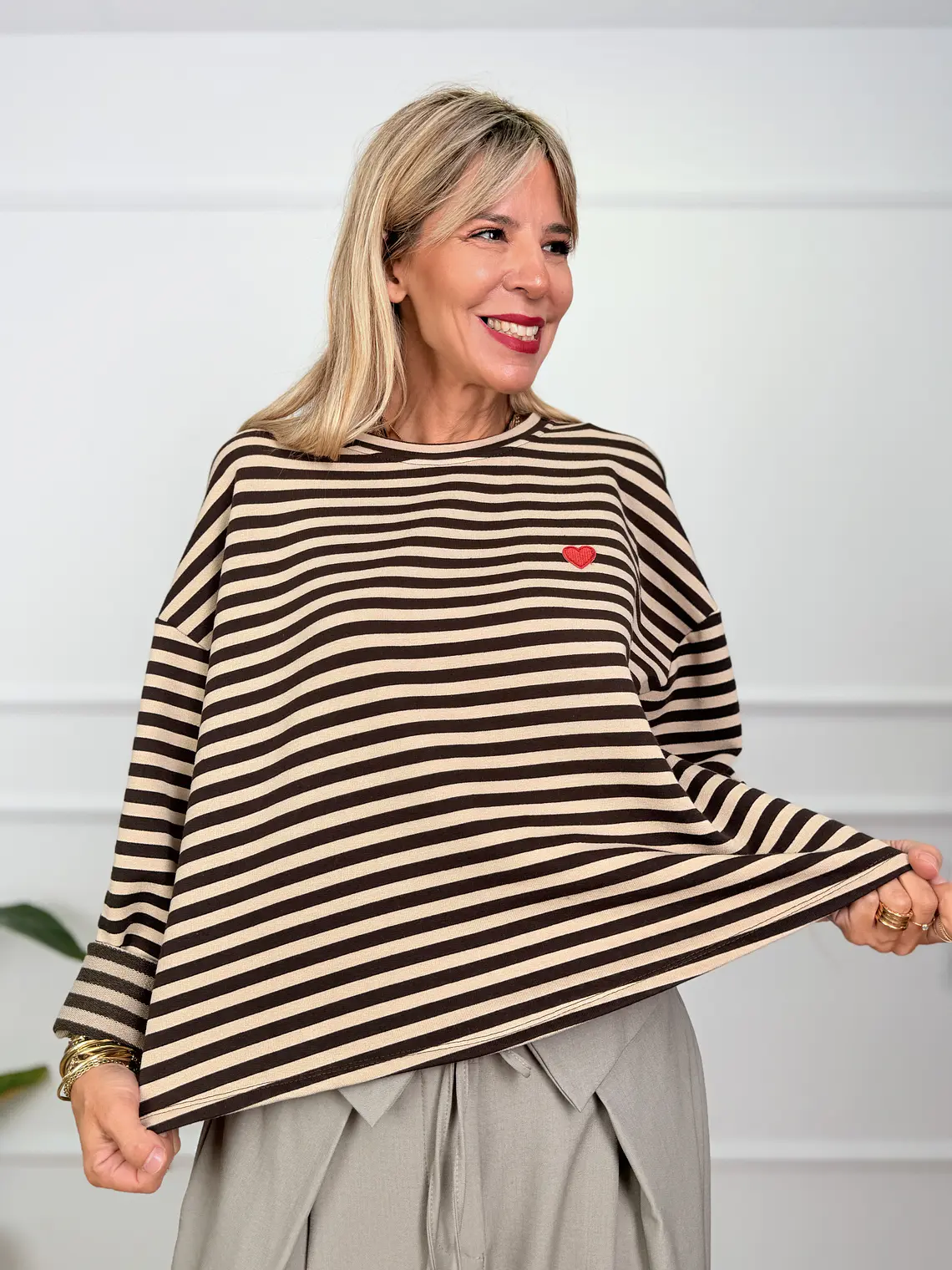 Atlas Stripped Blouse Brown 12000 1