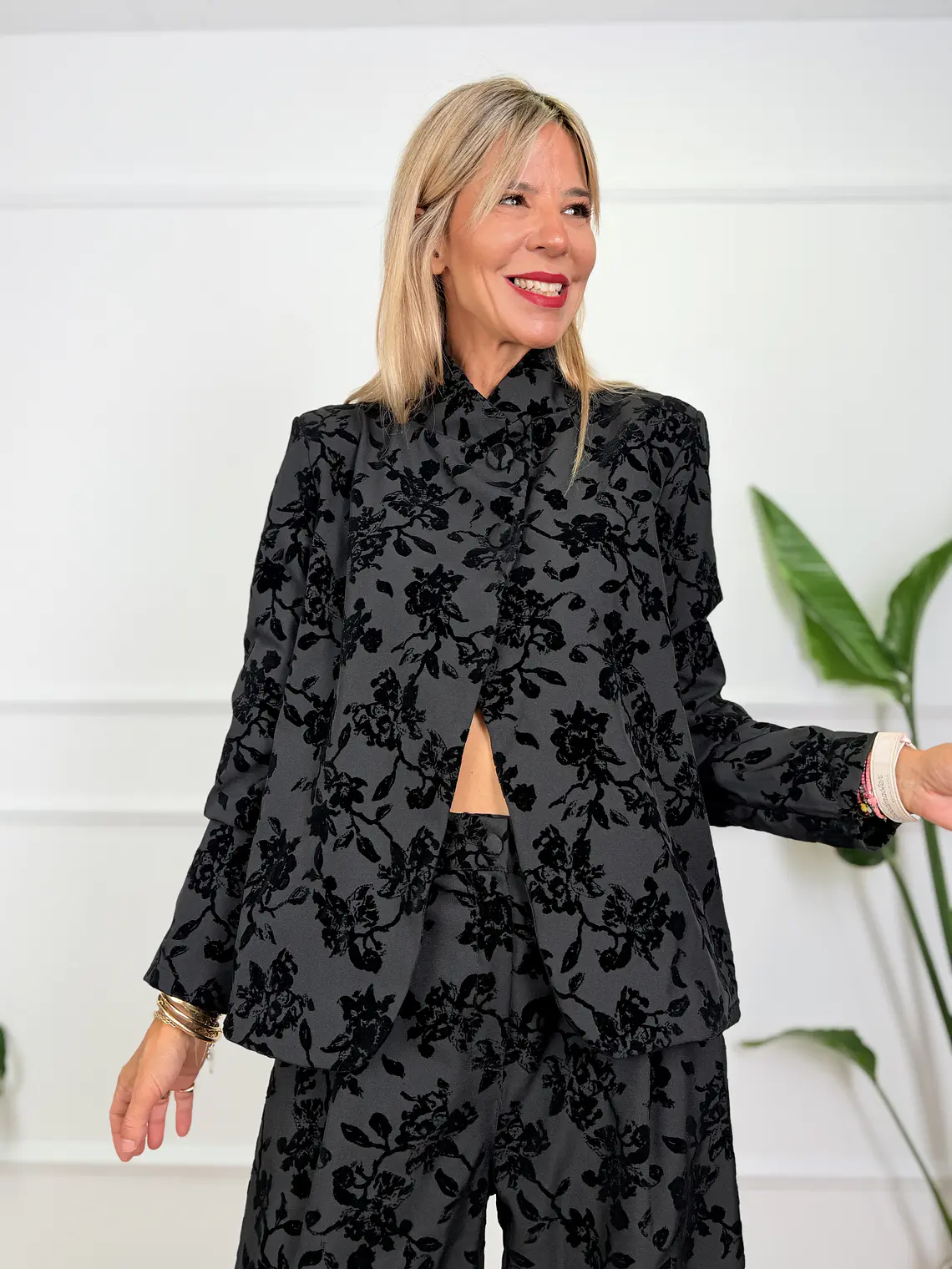 Agatha Suit Black 7177  4