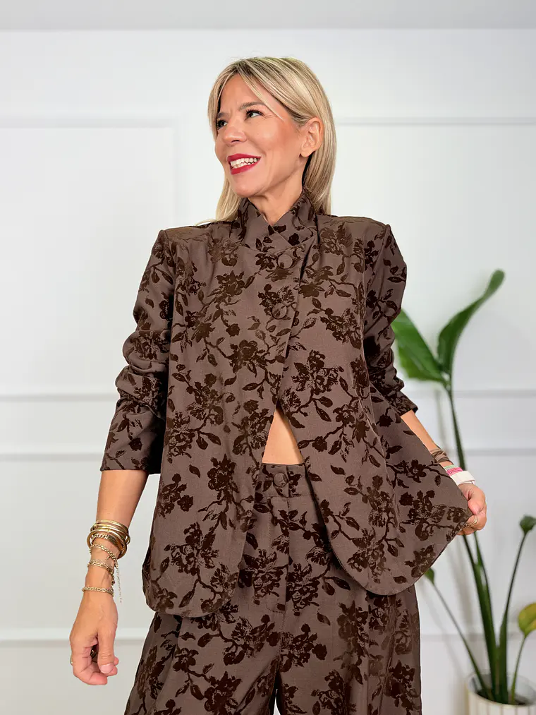 Agatha Suit Brown 7177   4