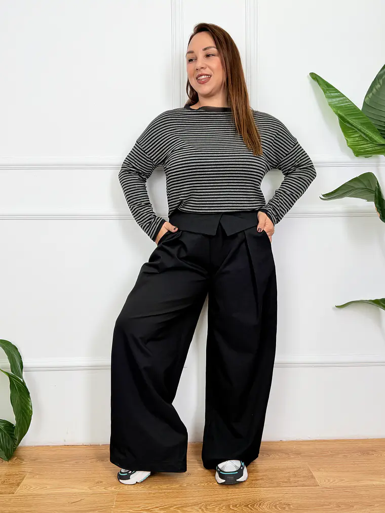Monday Blouse Black M22465A  2