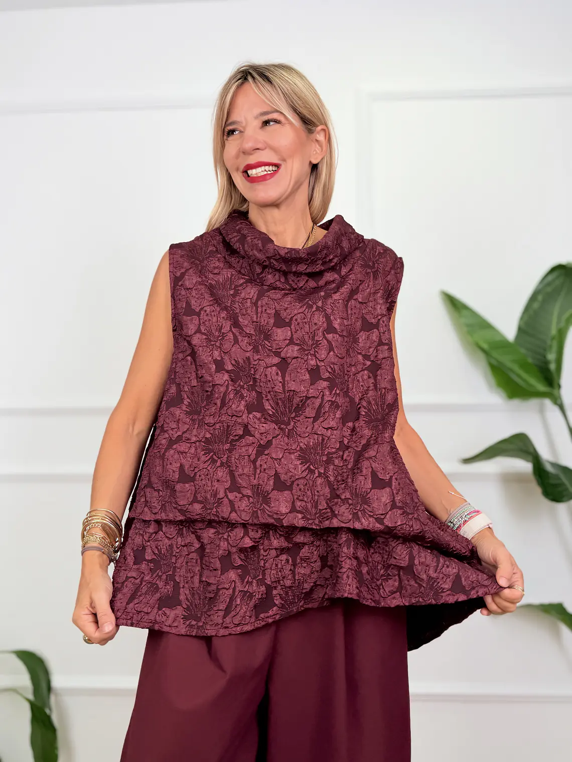 Pierre Blouse Wine 53408  1