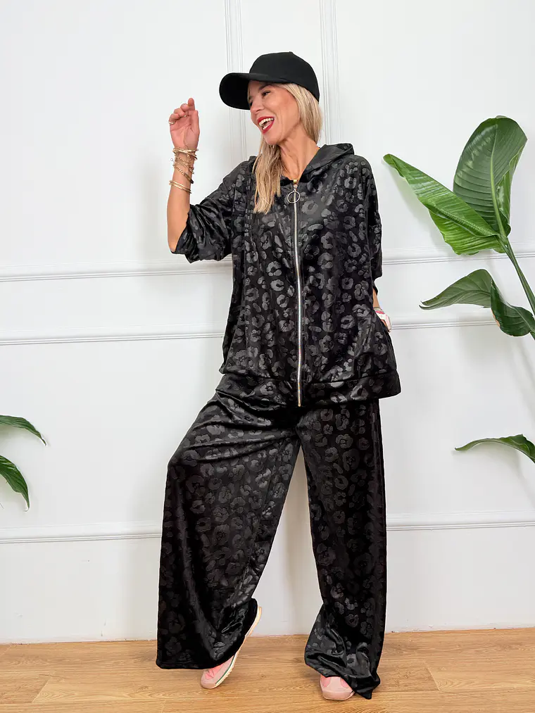 Varenna Velour Set Black 3090  1