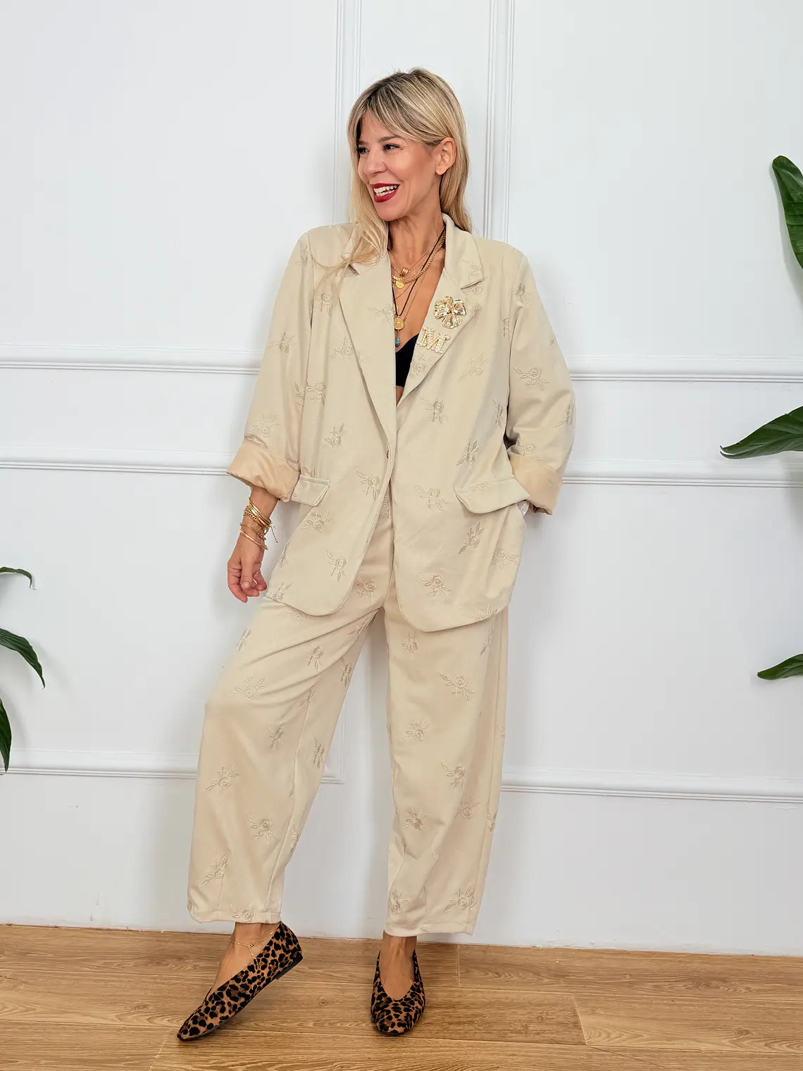 Boudica Suit Cream 7006  1