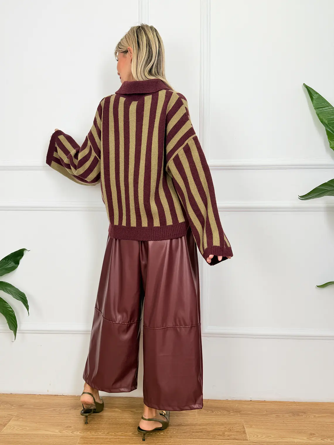 Wraith PU Zip Cullotes 8106 Vivid Burgundy 3