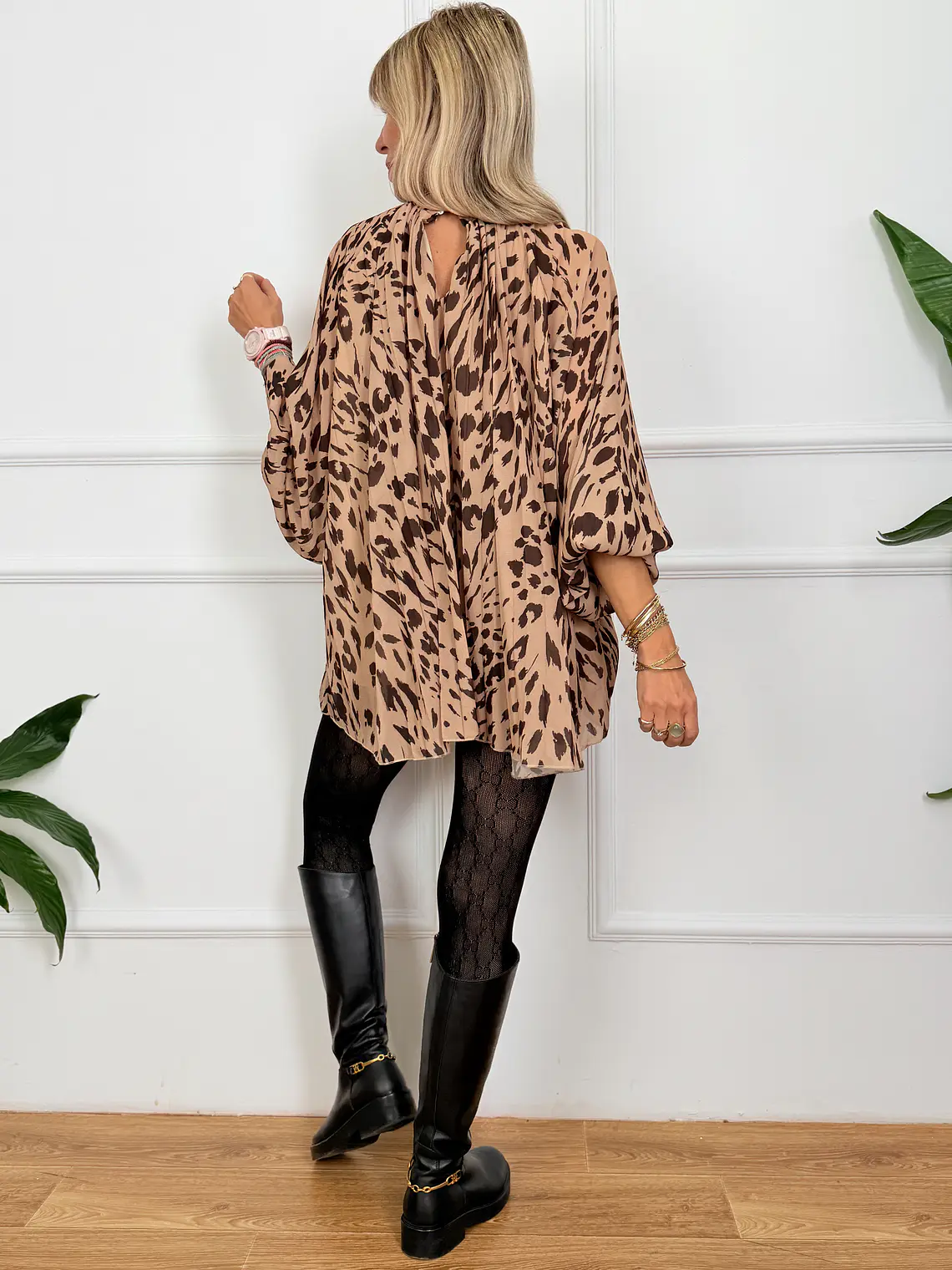 Cloves Blouse Beige 5582  4
